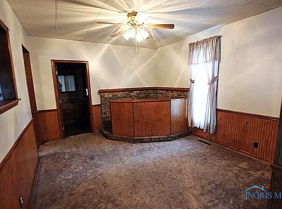 3rd image of 116 Grant St