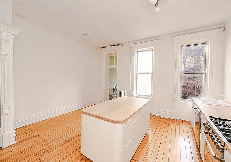 254 Vernon Ave #2 — Photo 7