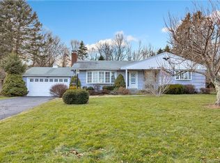 17 Preston Rd, Trumbull, CT 06611