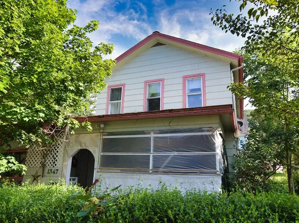 1347 Chestnut St, Franklin, PA 16323