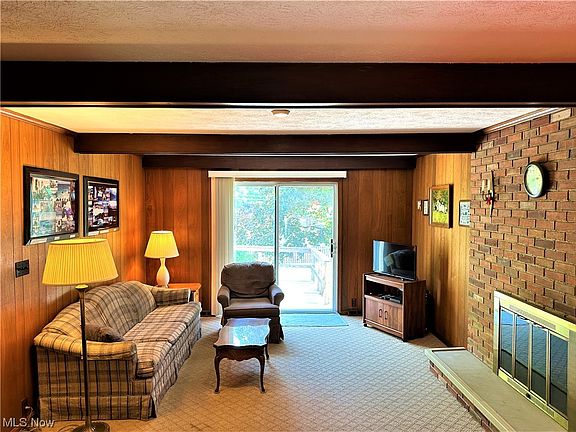 2nd image of 2750 Greenlawn Dr