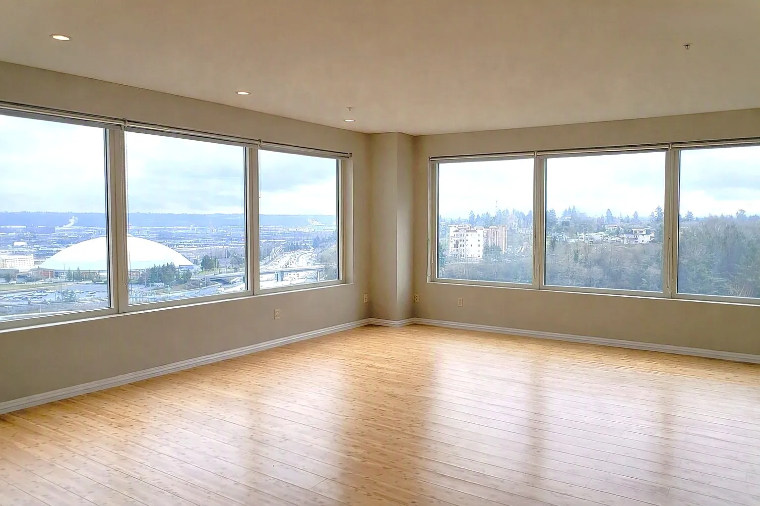 2 bed, 1298 sqft, $2,499 — Photo 1