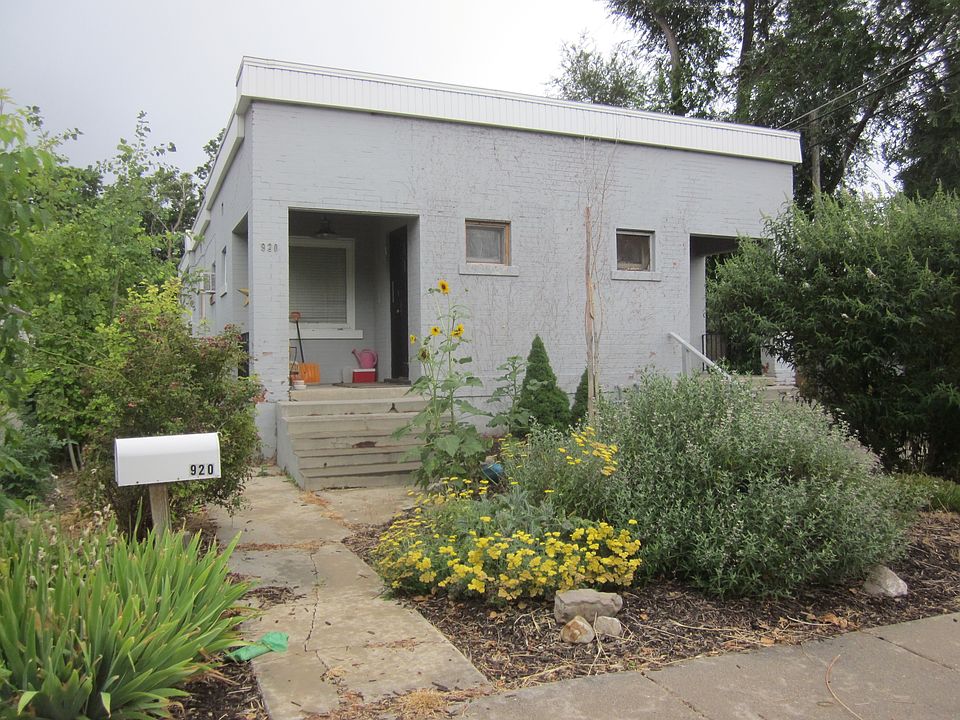 1st image of 918 E Garfield Ave