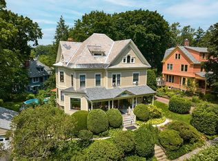 15 Chestnut Hl, Greenfield, MA 01301