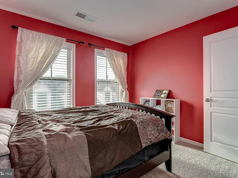 3309 Kemper Rd — Photo 21