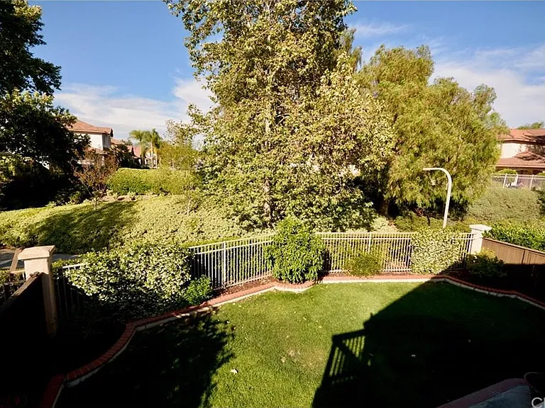 42976 Corte Davila — Photo 46