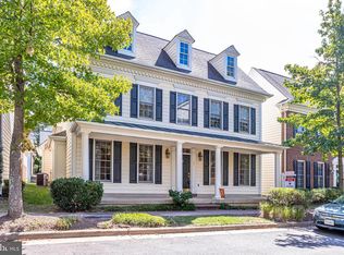 102 Smallwood Way, Falls Church, VA 22046