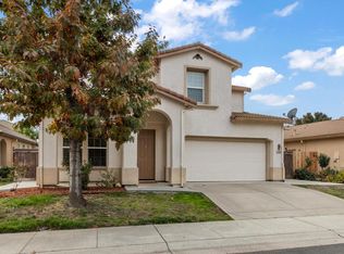 2938 Holdrege Way, Sacramento, CA 95835