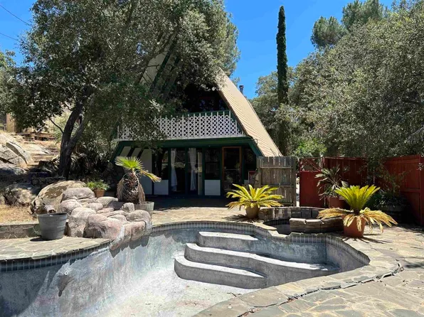 20509 Bee Valley Rd, Jamul, CA 91935