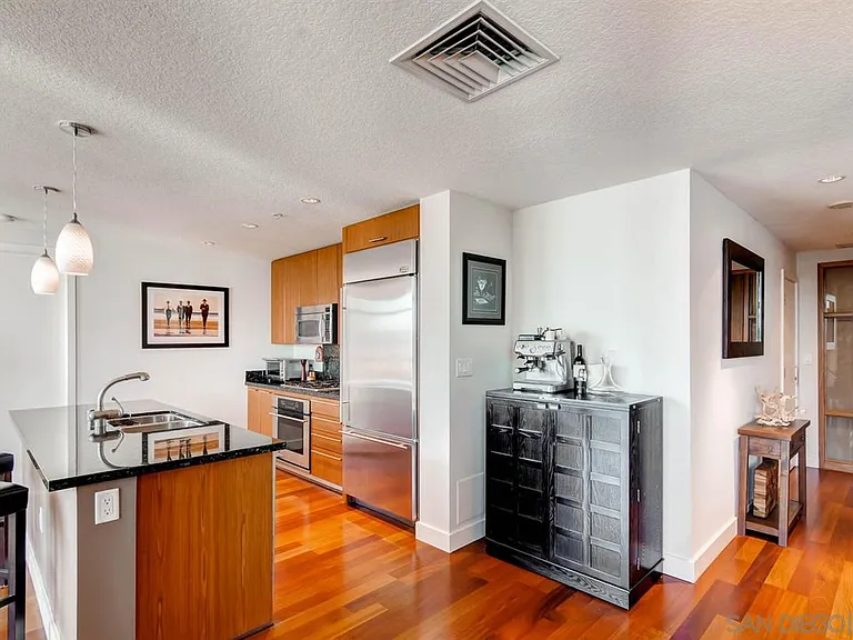 1205 Pacific Hwy #2504 — Photo 4
