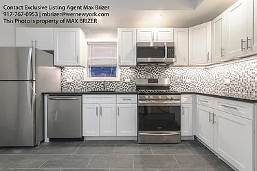 Rented by R New York