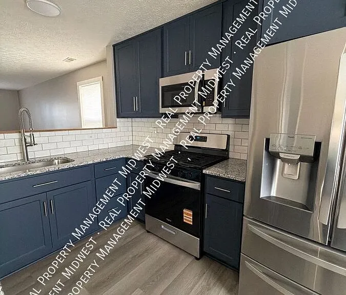 7515 Canal Highlands Blvd — Photo 4