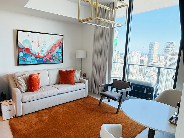 159 NE 6th St #Penthouse 5014 — Photo 9