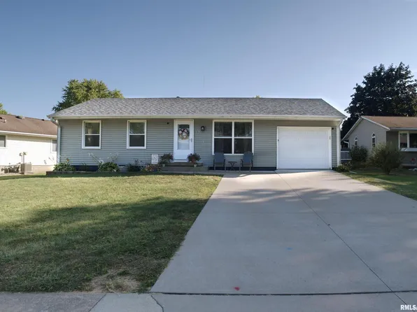 865 16th Ave NW, Clinton, IA 52732
