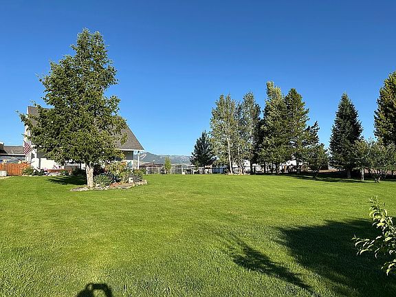 3rd image of 2384 Spring Creek Rd #144