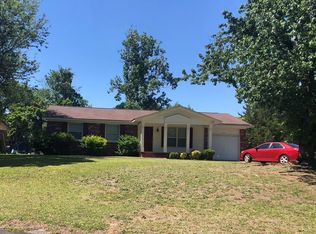 2206 Quailridge Dr, Fayetteville, NC 28304