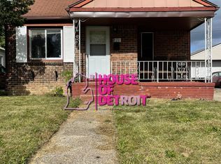 970 Berwick Blvd, Pontiac, MI 48341