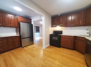7 Chatfield St #1, Stamford, CT 06907