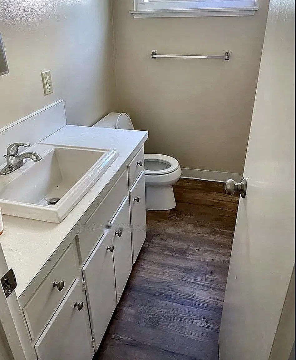 2 bed, 1.5 bath, 900 sqft, $2,995 — Photo 1