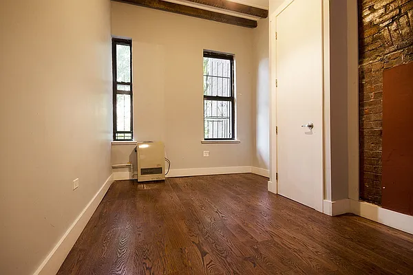 Rented by MySpaceNYC | media 21