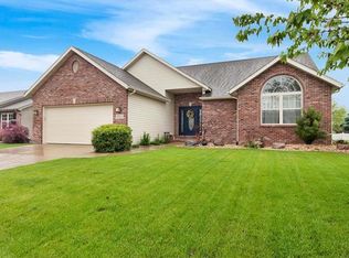 4032 Sequoia Dr, Edwardsville, IL 62025