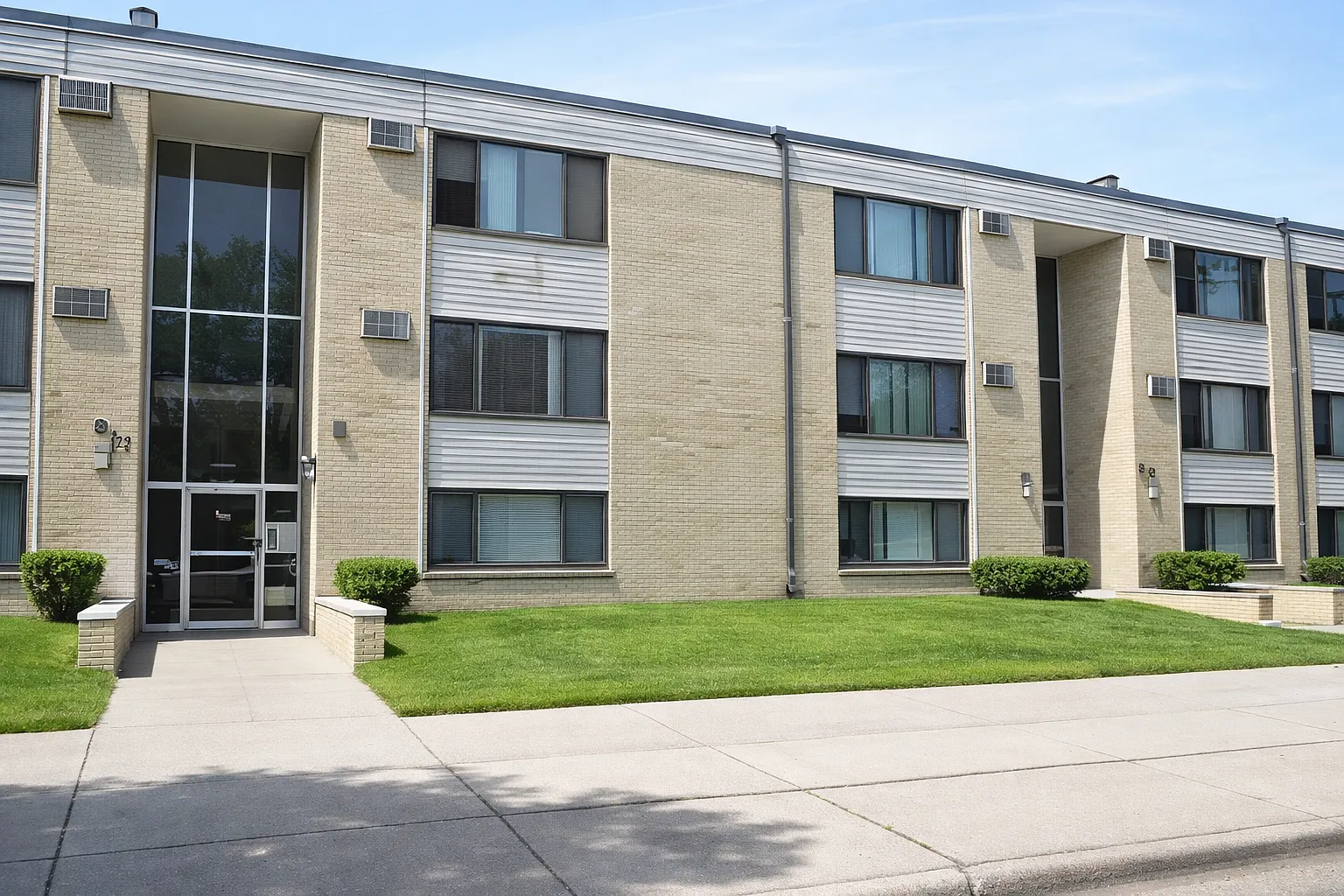2 bed, $1,250 — Photo 1