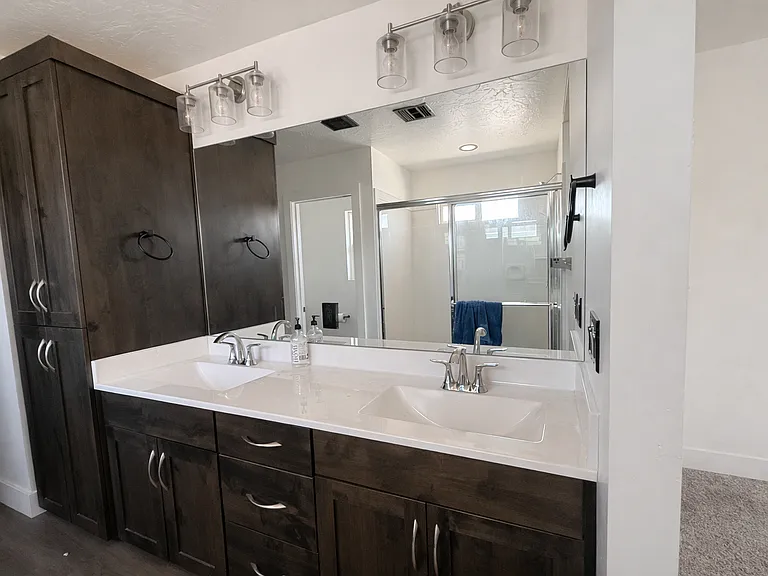 543 S Stewart Creek Cv — Photo 20