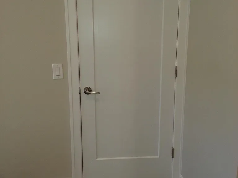 Doors/Hardware