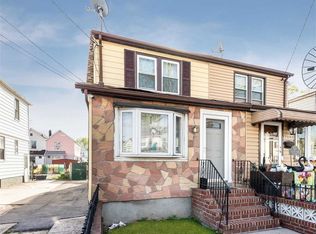 11716 202nd St, Jamaica, NY 11412