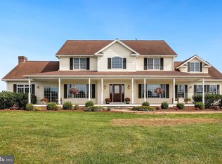 13570 Breezy Meadow Ln, Lovettsville, VA
