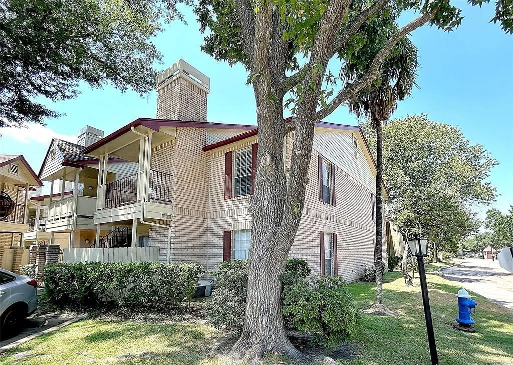 1 bed, 1.0 bath, 588 sqft, $950 — Photo 1