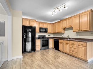 6430 Creekside Dr NE UNIT 7, Cedar Rapids, IA 52402