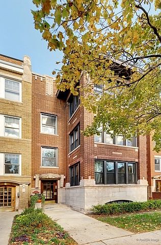 2nd image of 1462 W Balmoral Ave #G