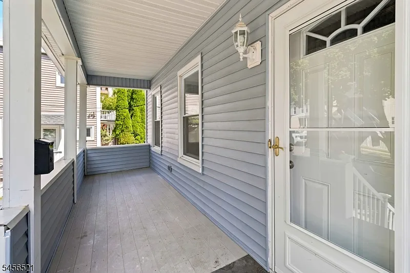 3 bed, 2.5 bath, $4,995 — Photo 3