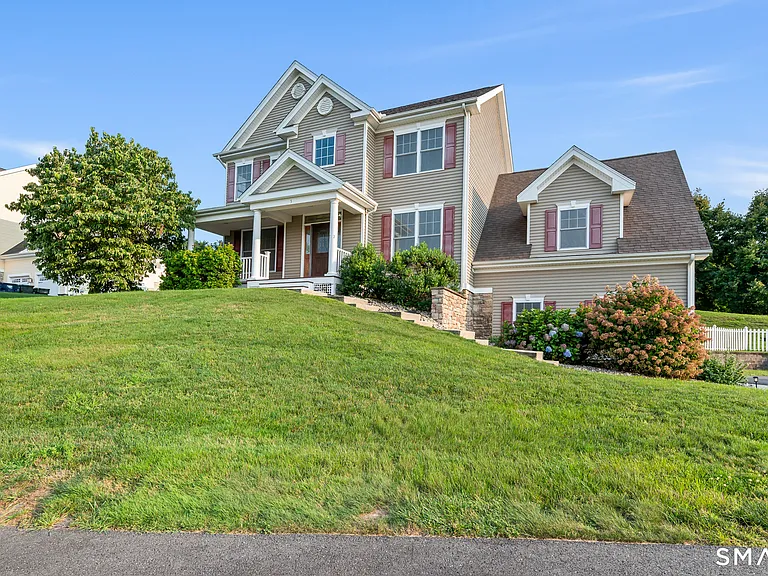 5 Rolling Hills Dr — Photo 2