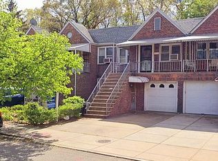 67-16 Selfridge St #2, Forest Hills, NY 11375