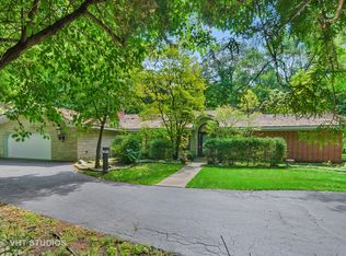 3115 Deerfield Rd, Riverwoods, IL 60015