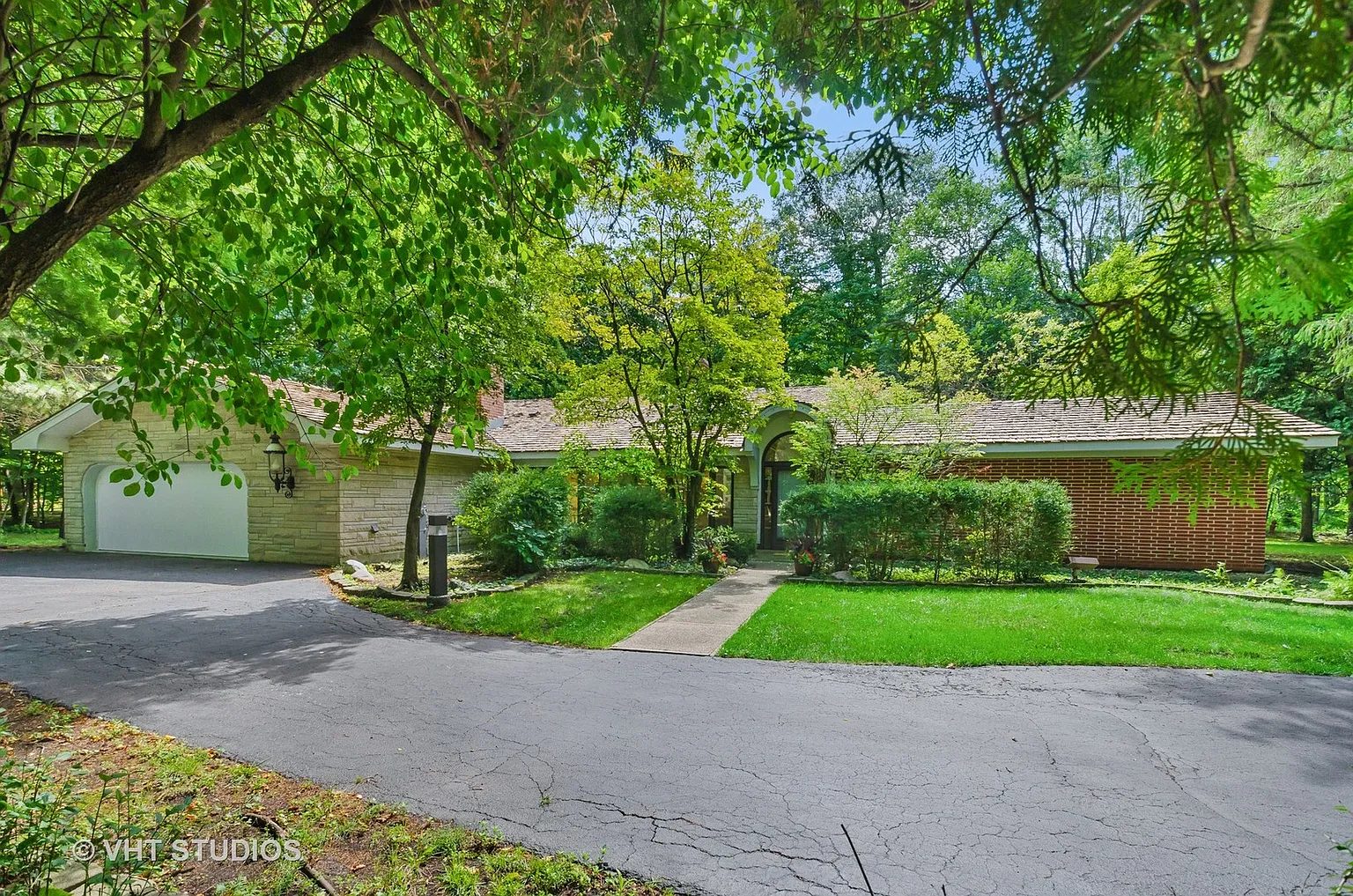 3115 Deerfield Rd photo 1