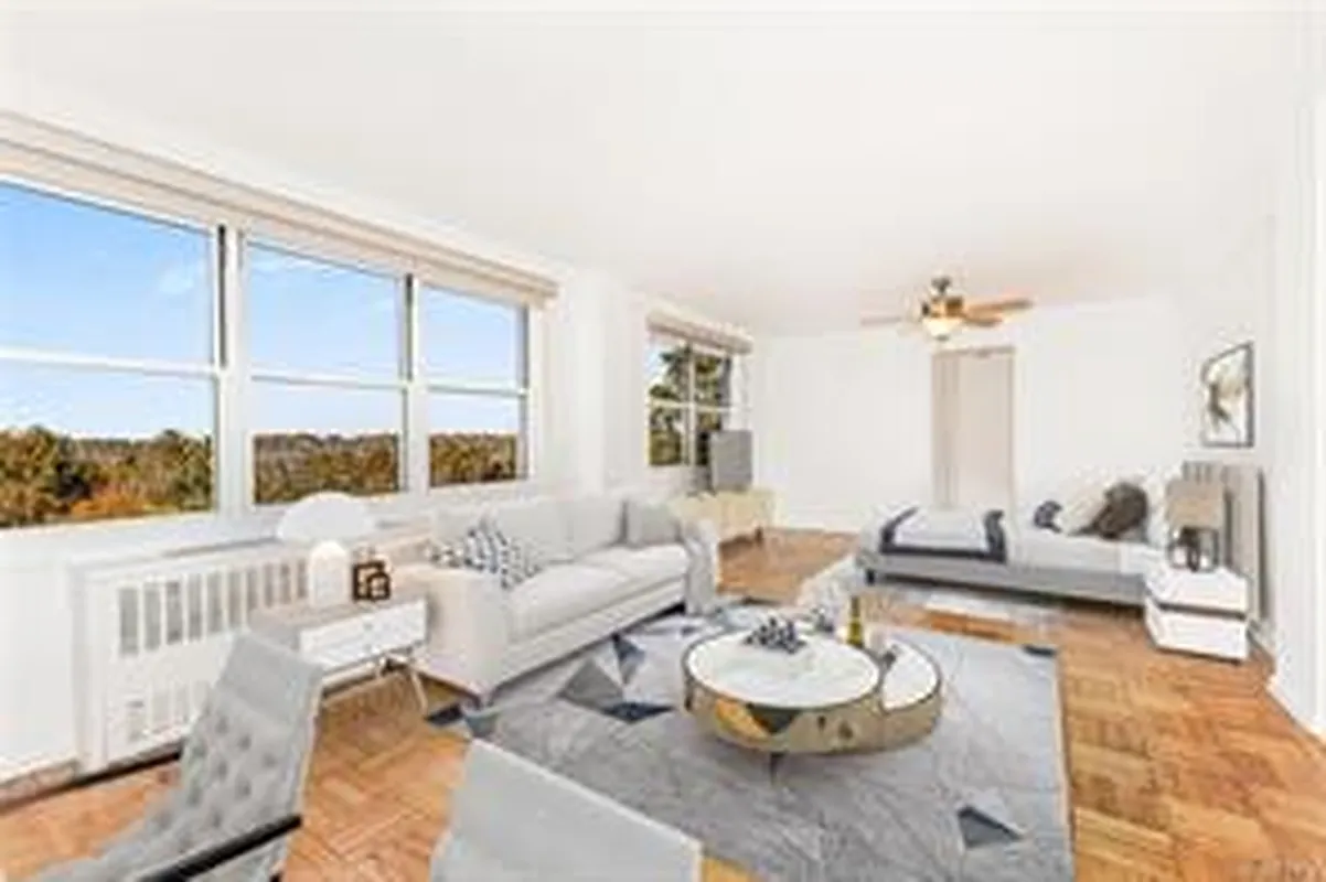 3935 Blackstone Ave Unit 5K  