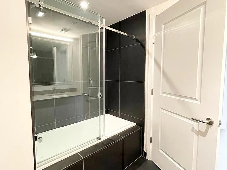 FULL BATH