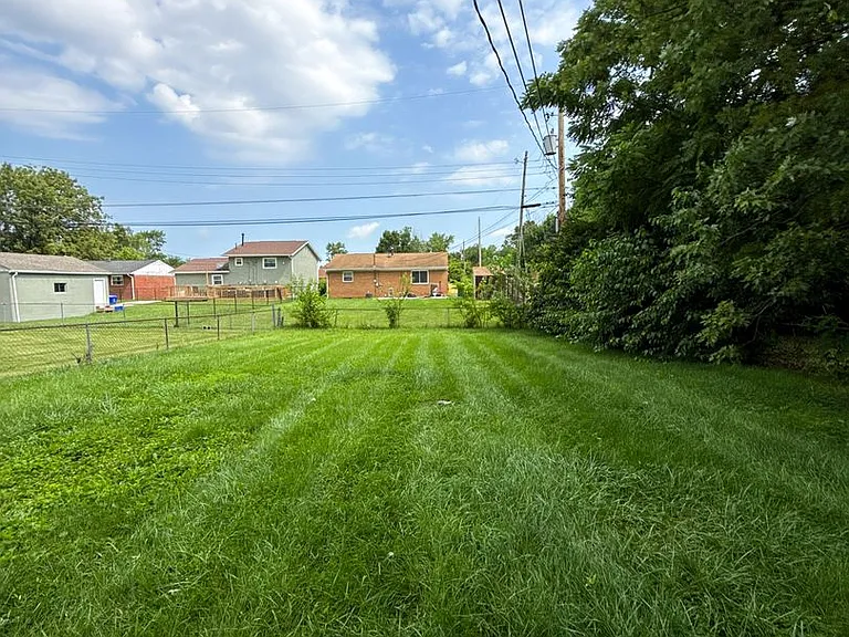 1386 Faber Ave — Photo 21