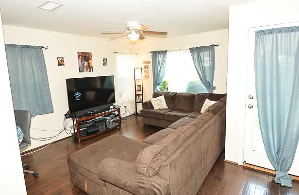 91-2027 Kamakana St — Photo 2