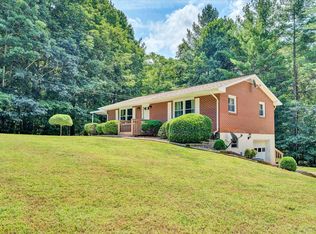 210 Sunset Ridge Dr, Rocky Mount, VA 24151