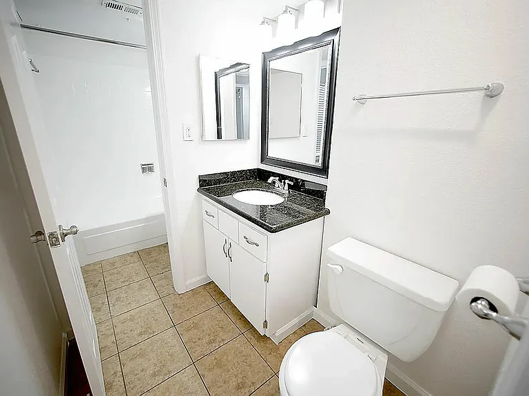 Forest Oaks Apartments — Photo 29