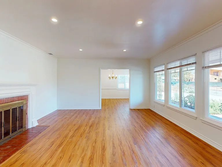 2037 Sinaloa Ave — Photo 7