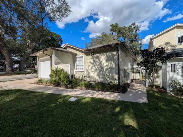 506 Harvard Pl, Apopka, FL 32703