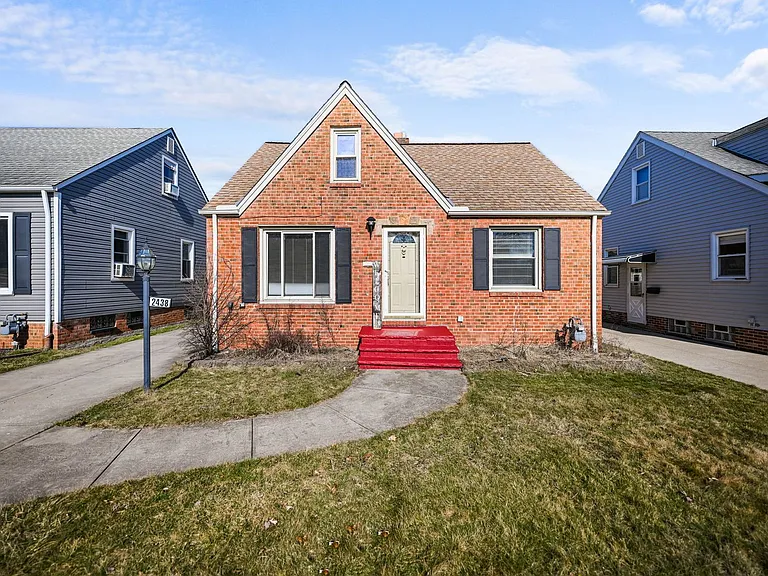 2438 Brookdale Ave — Photo 1