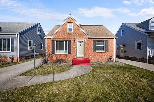 2438 Brookdale Ave Photo 1