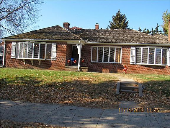 2nd image of 206 N Noyes Blvd