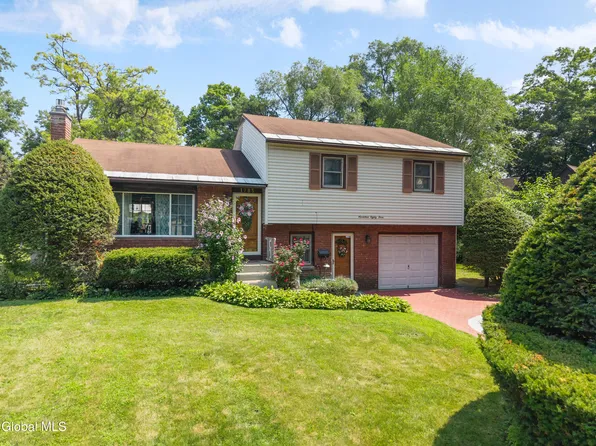 1783 St Mary's Lane, Schenectady, NY 12303